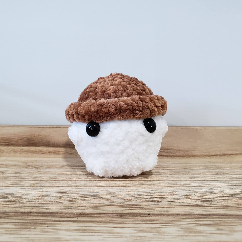 brown-mushroom-boi